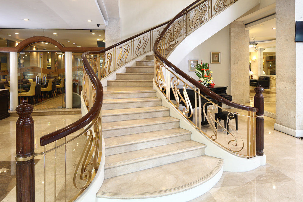 Lotus Hotel 3*