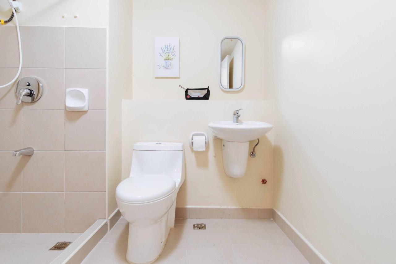 Reddoorz Premium @ Avida Verte Bgc Apartment
