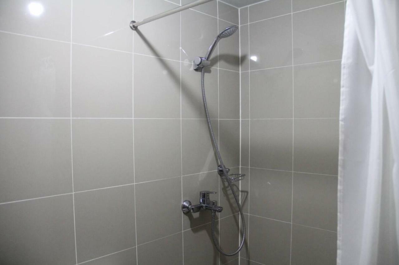 Cubao Manhattanheights Unit14k Tower D, Studio Manila