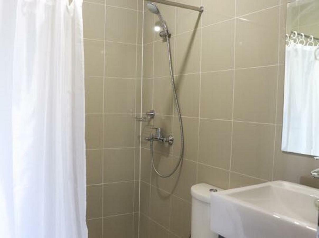 Cubao Manhattanheights Unit 7ef Tower B, 1br Apartment *