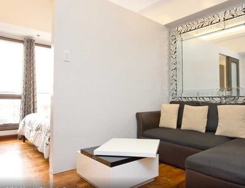 Mosaic Tower Apartment *