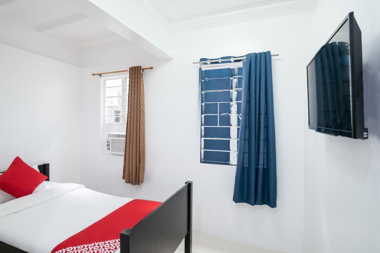 Oyo 179 Aguados Place Hotel