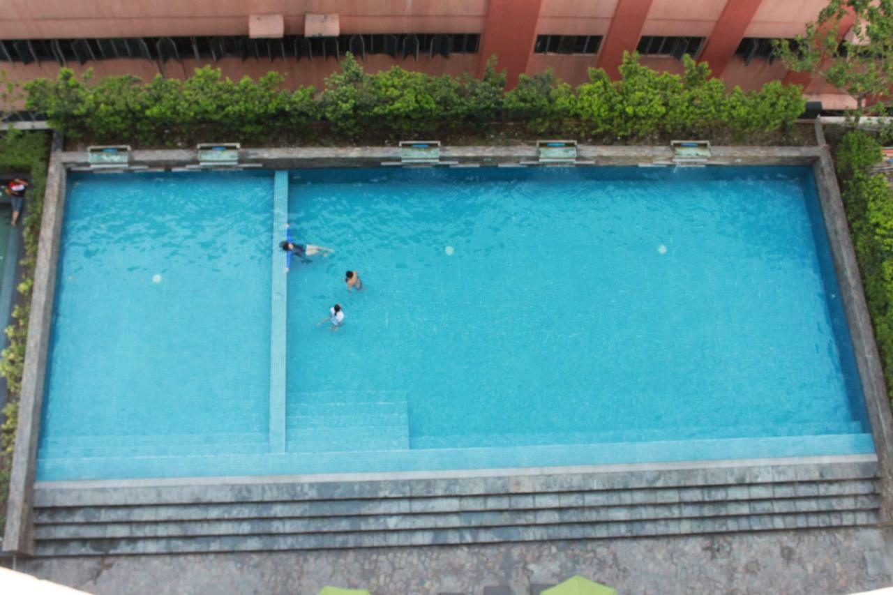 Laureano Di Trevi Tower 2 By Ctb Apartment Manila