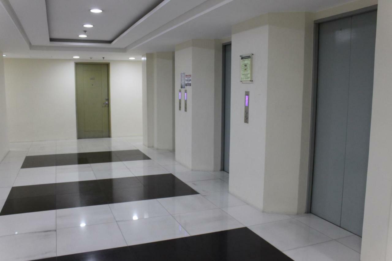 Laureano Di Trevi Tower 2 By Ctb Manila