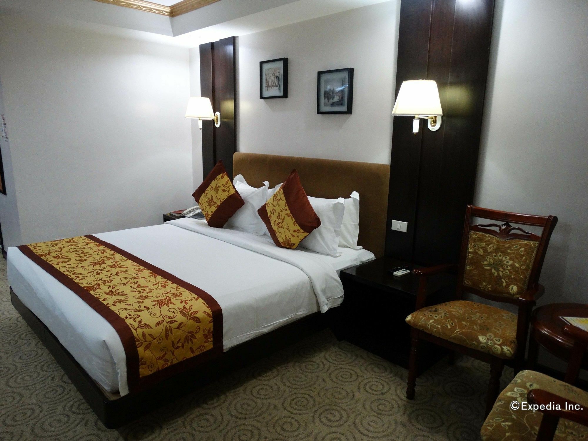 Lido De Paris Hotel 4*