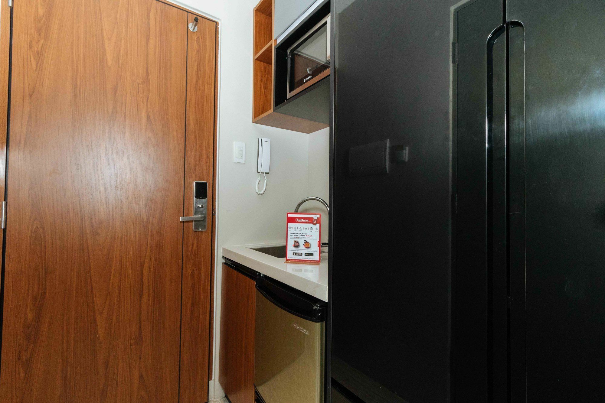 Hotel Reddoorz Premium Near Ust Hospital