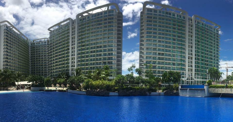Sabrina's Crib 2br By Azure Residences Near Airport *