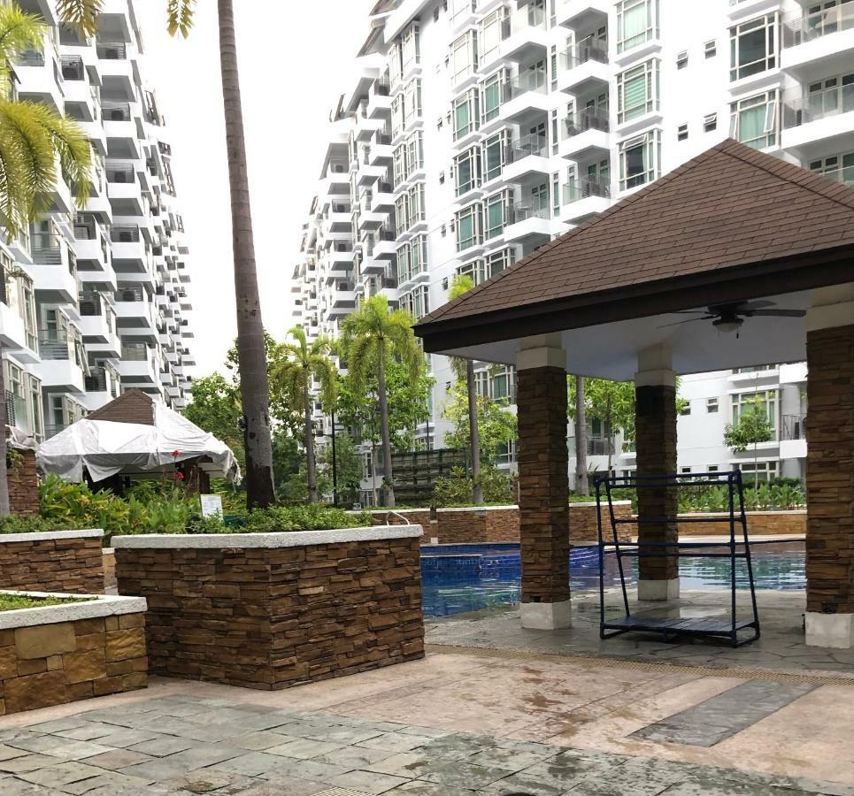 Apartment Ameer Condotel @ Parkside Manila