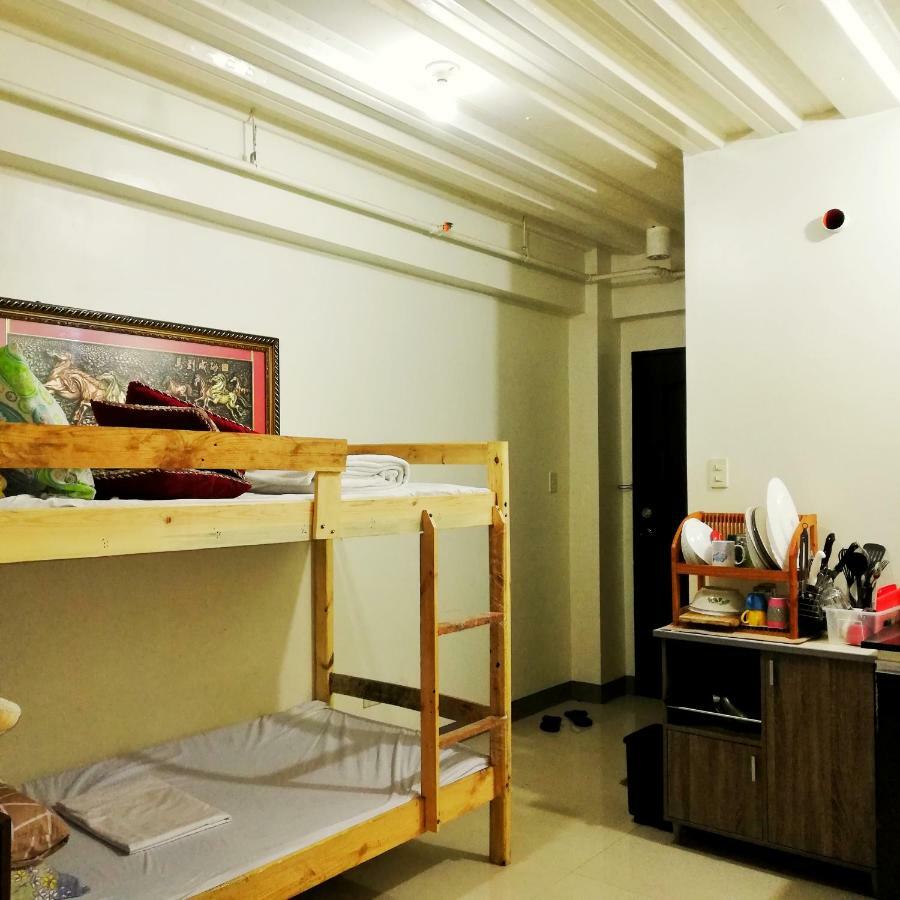 La Casa Paranaque Apartment