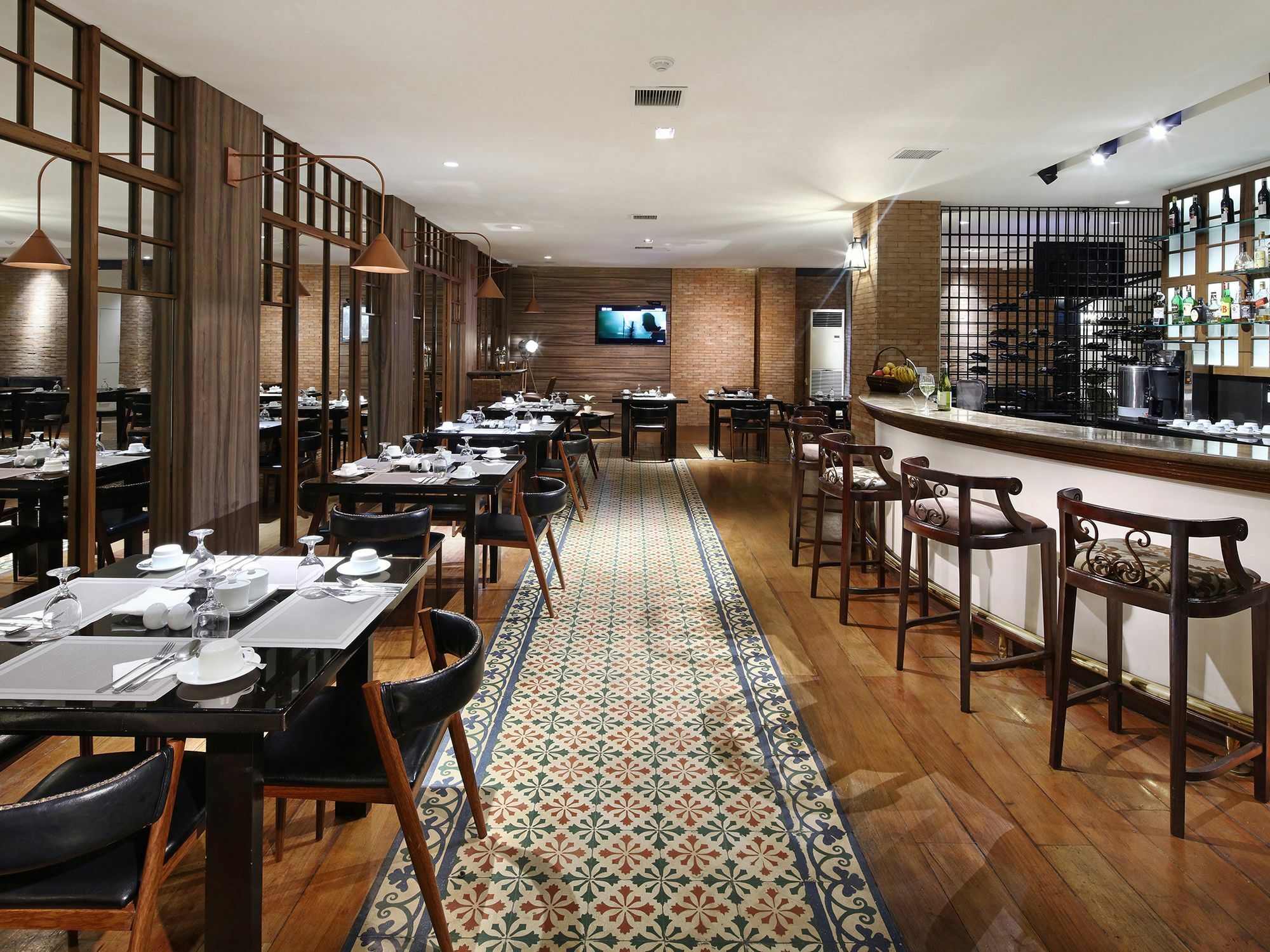Hotel Lotus 3*