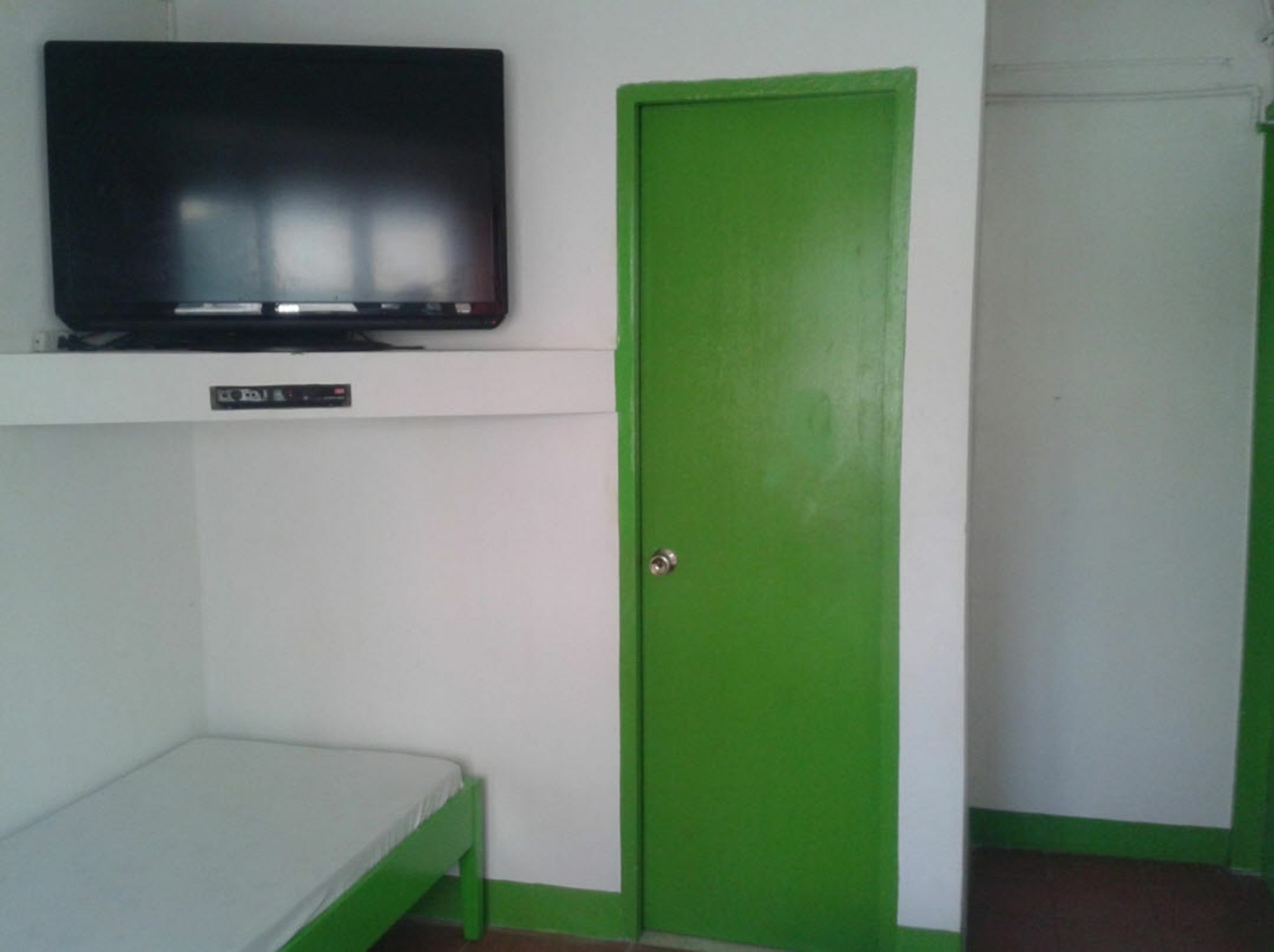 Malate Guest house 2*