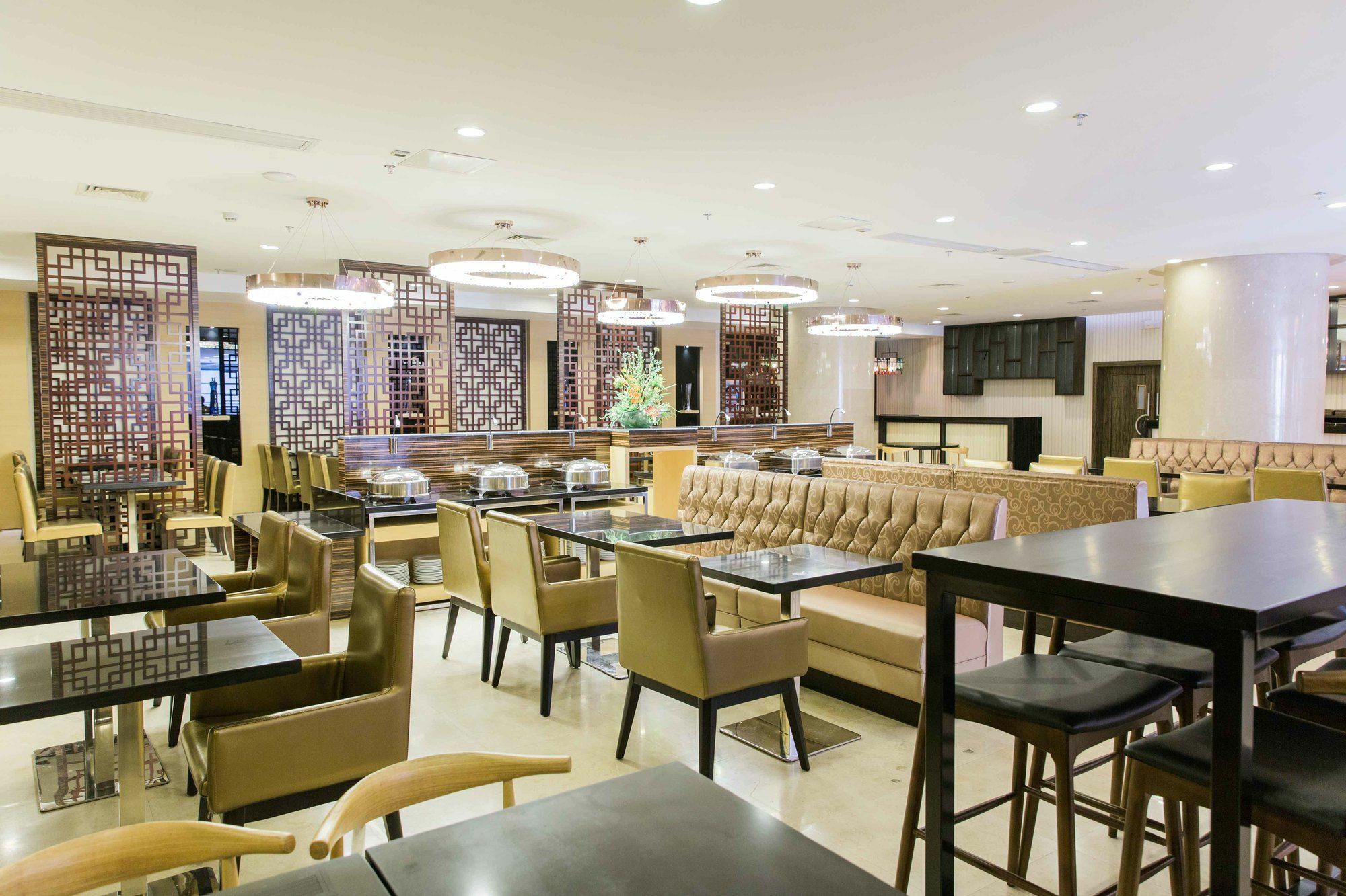 Swiss-belhotel Blulane Manila