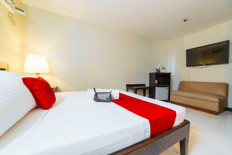 Hotel Reddoorz Plus Near Naia Expressway