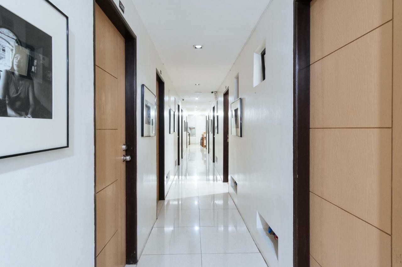 Reddoorz Near Robinsons Place