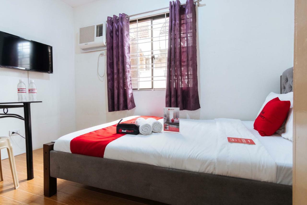 Hotel Reddoorz Near Robinsons Place