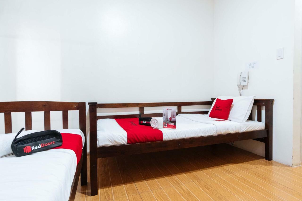 Hotel Reddoorz Near Robinsons Place Manila