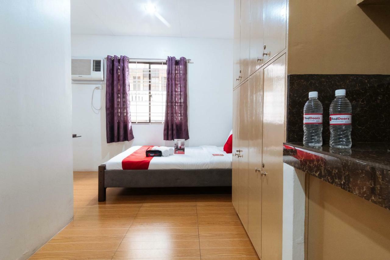 Reddoorz Near Robinsons Place 3* Manila
