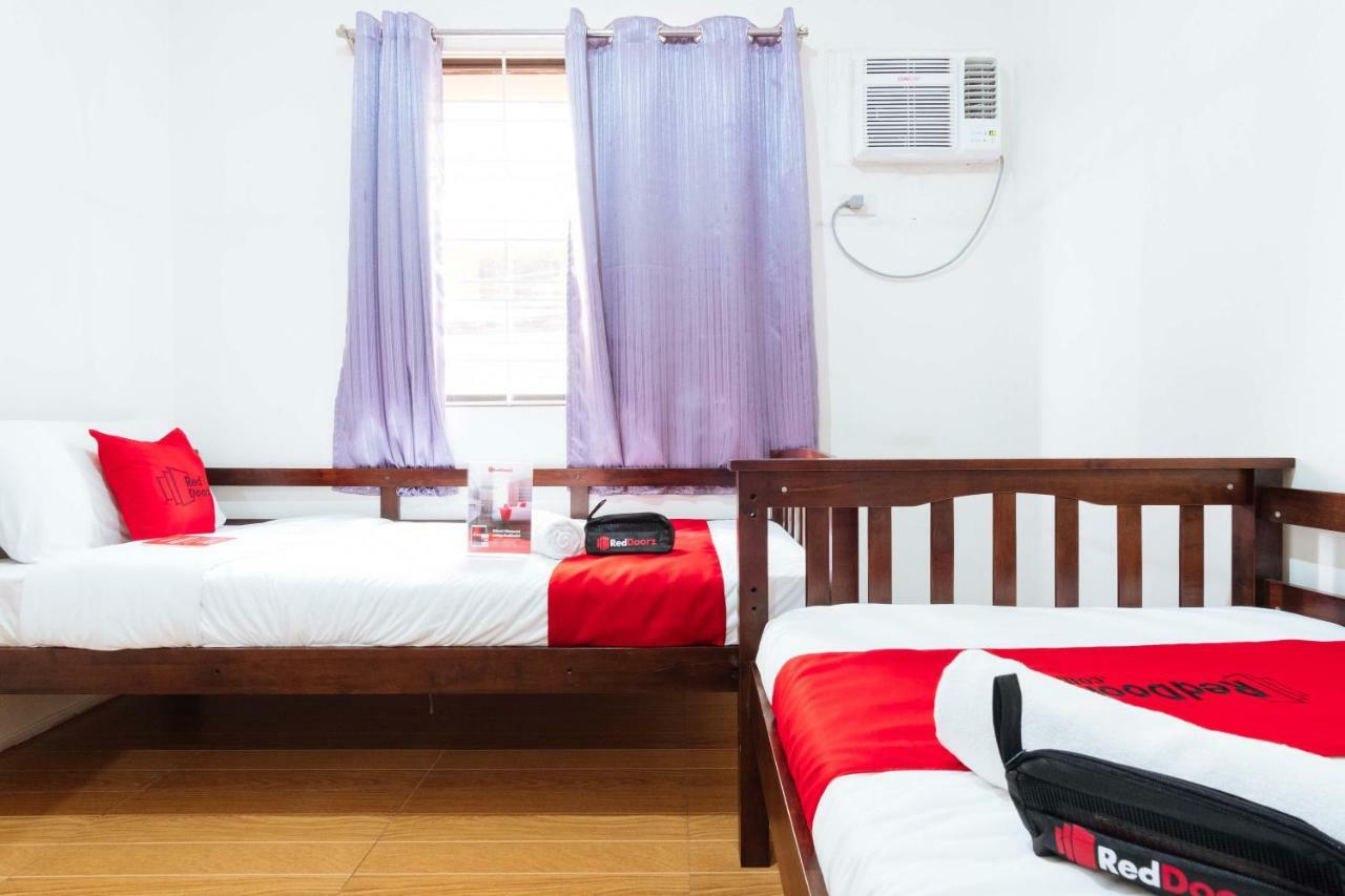 Reddoorz Near Robinsons Place 3*