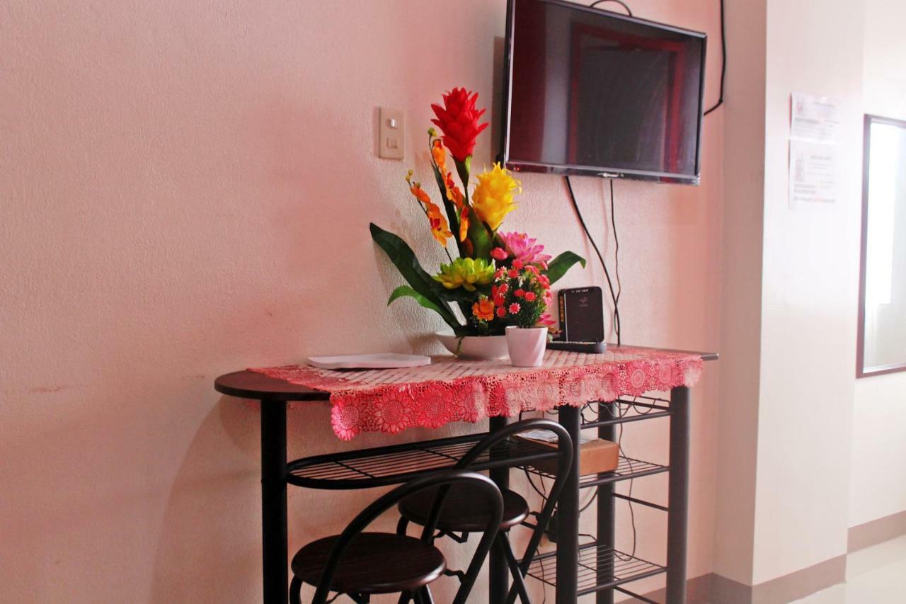 Apartment Angel's Travellers Transit House Manila