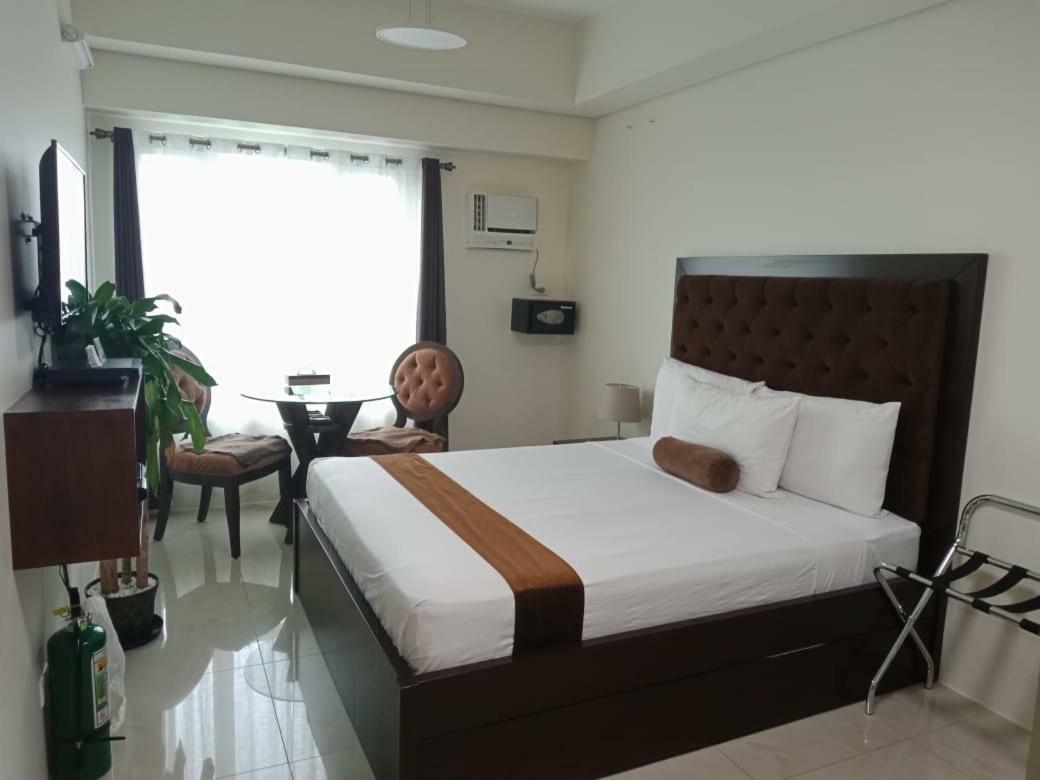 Studio Unit At The Beacon Makati