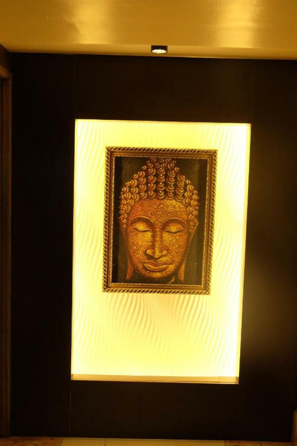 Oriental Zen Aparthotel 3*