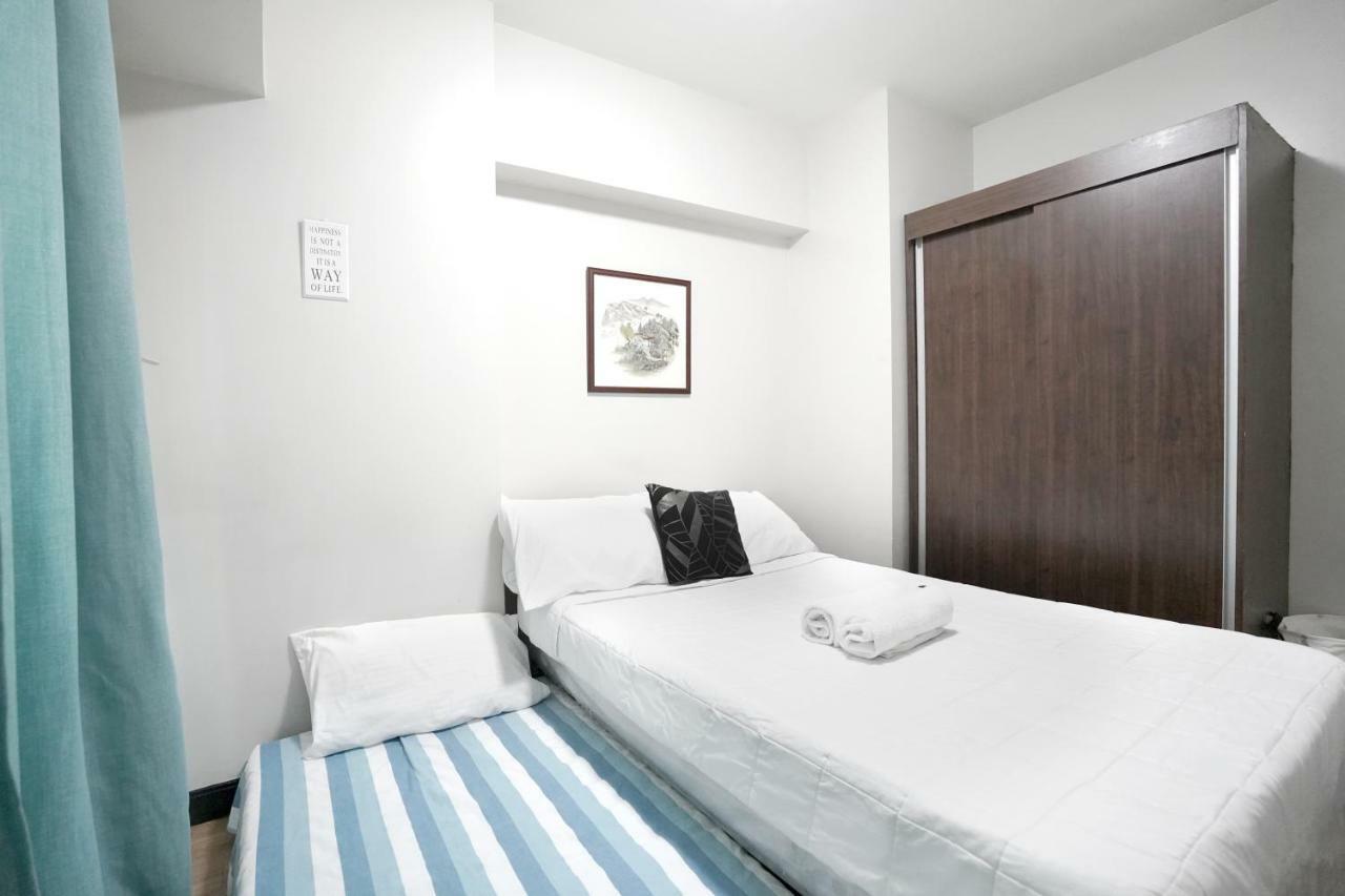 Tivoli Garden Residences / 3802 - Cozy 2-br W/ Balcony For Big Groups Apartment *