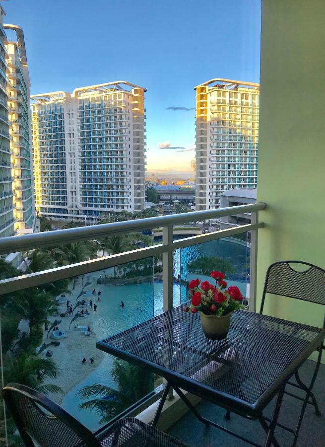 Apartment Azure Luxury View Staycation Manila