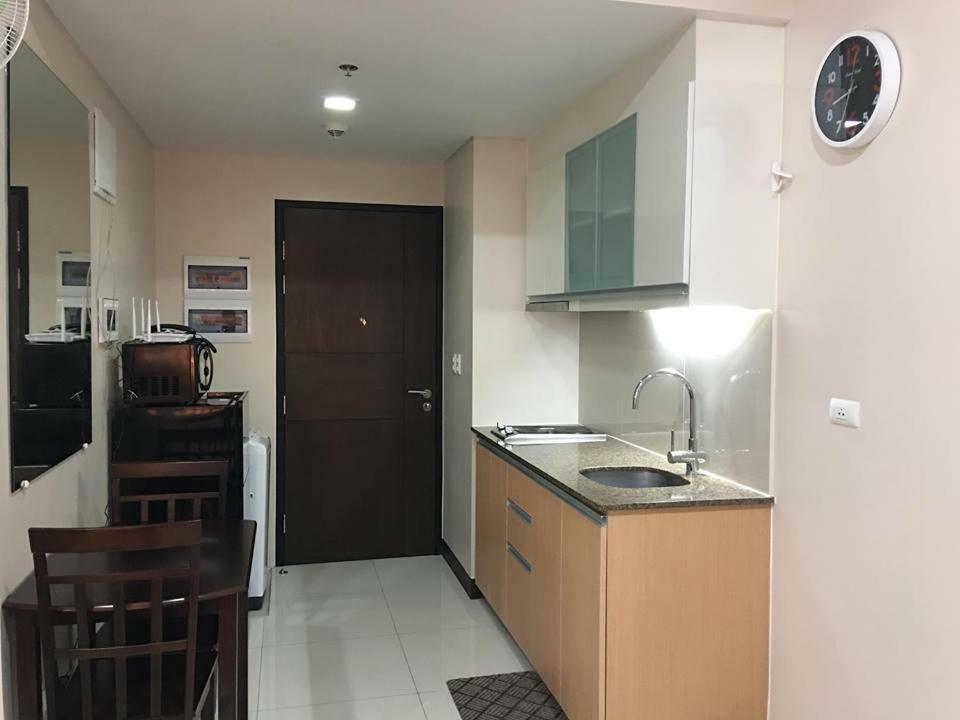 Condotel Walking Distance To Airport Manila
