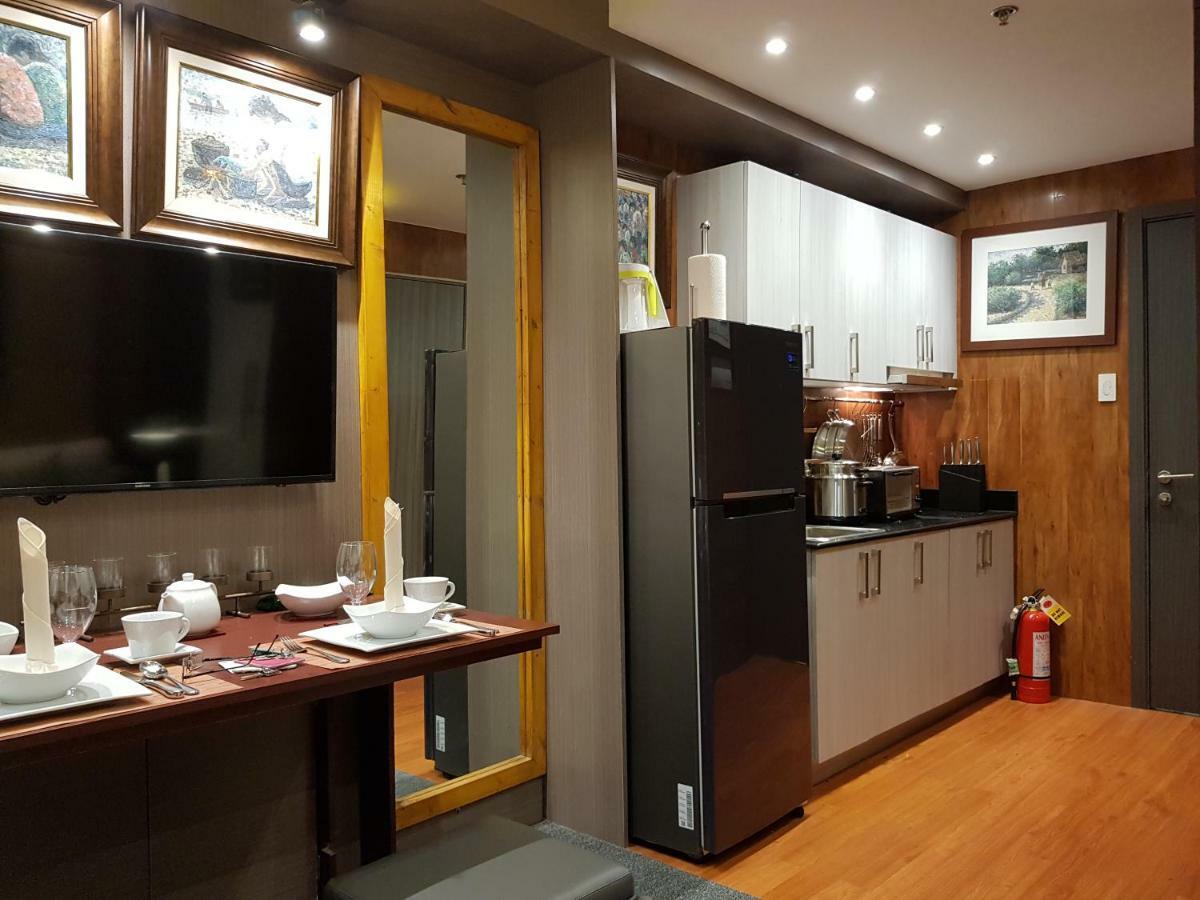 Amare La Salle Taft Apartment