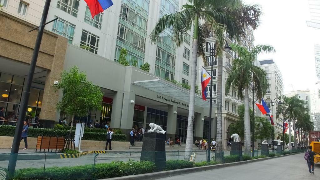 Eighty One Newport Boulevard Apartment Manila