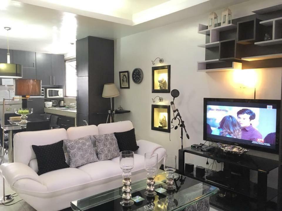 Spacious Rise * Manila