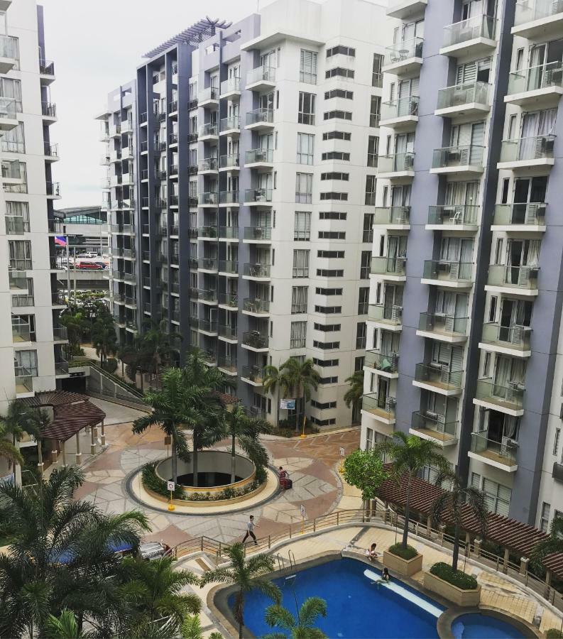 Apartment World