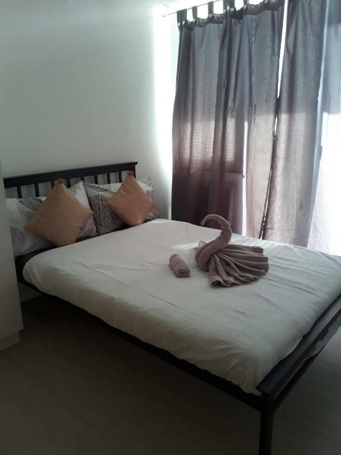 Joanne Sweet Apartment Manila
