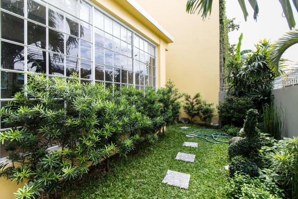 47 Long Apartment Manila