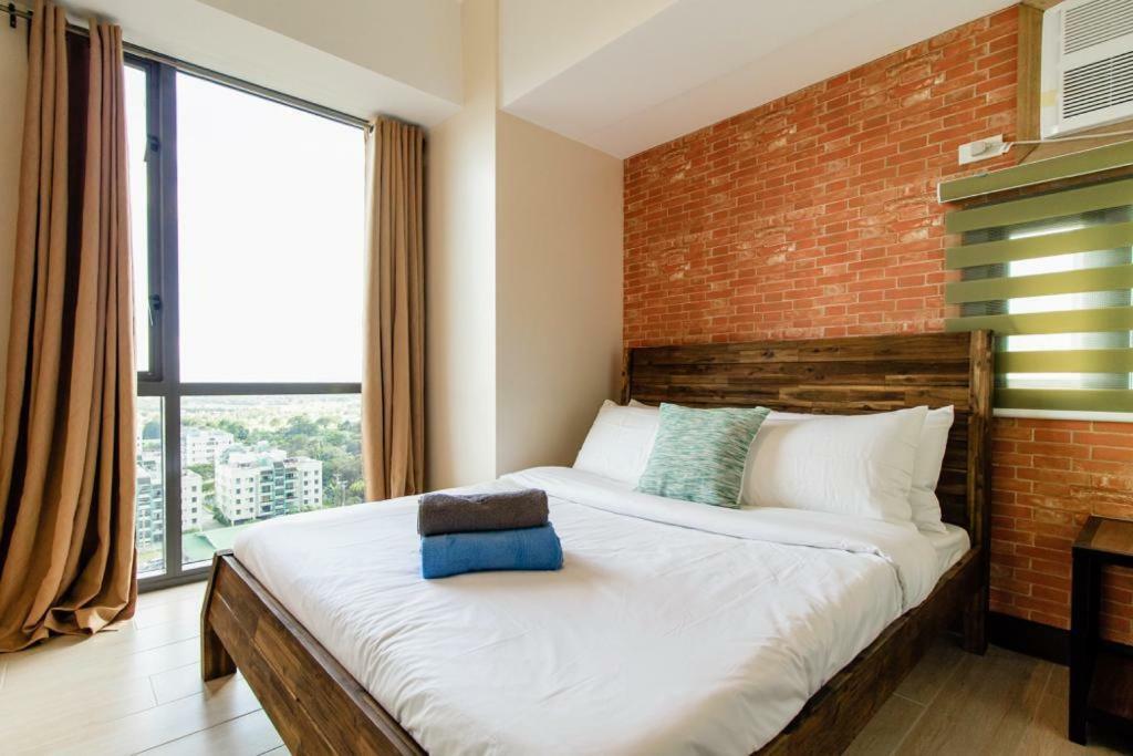 Viceroy Mckinley Hill Bgc Apartment Manila