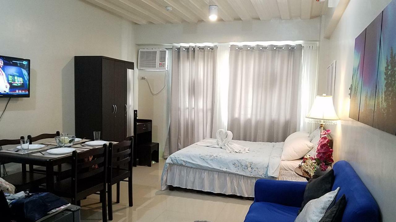 Jen's Paranaque *