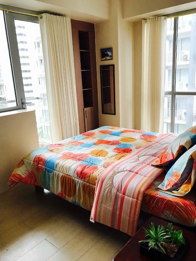World Apartment *