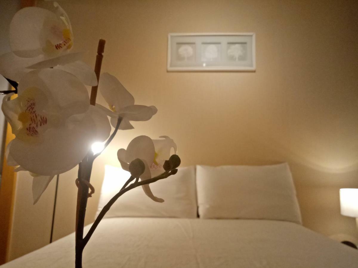 Uptown Mall Area Bonifacio Apartment *
