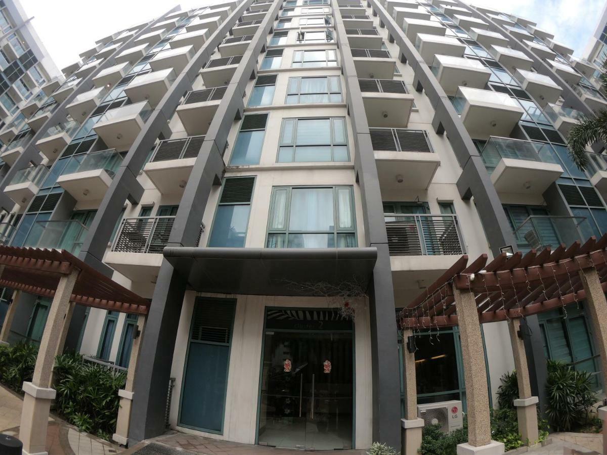 Apartment Palm Tree 2 Villas-cluster 2 Unit 3n Manila