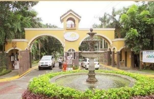Unit 308 Anilao Building Bonifacio Heights Condominium * Manila