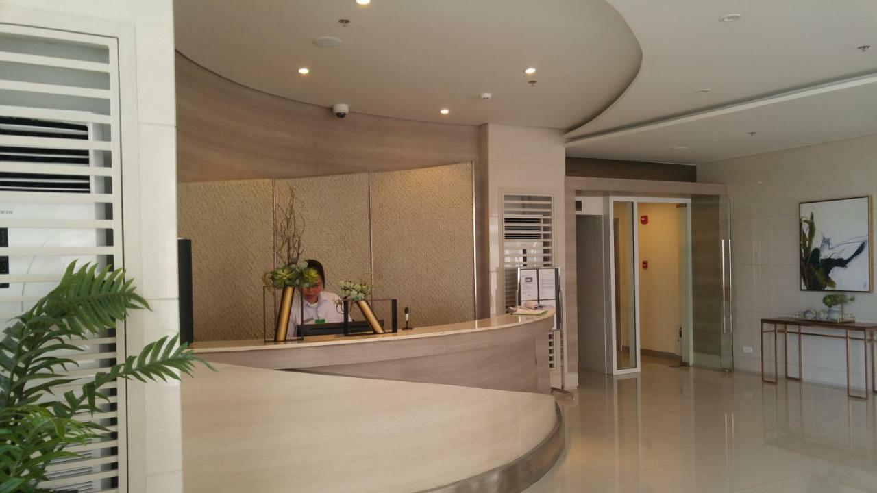 Apartment 1br Grace Residences W/ Internet- Near Bgc/mckinley *