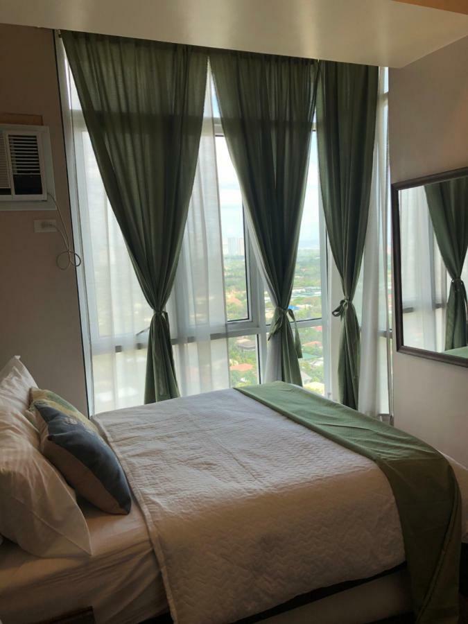 San Lorenzo Place 2br 29-e By Larico Apartment