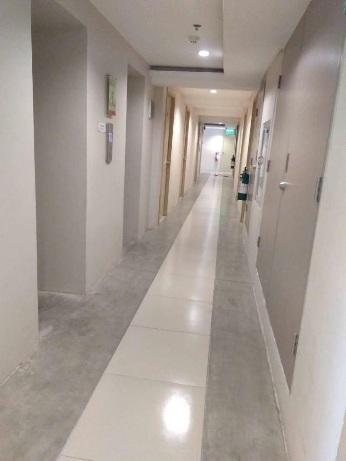 Superb Edsa Cheap @ Graceysplace Unit 1