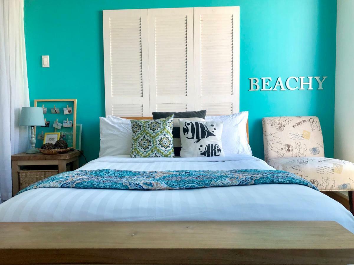 Azure Peaceful And Beachy Staycation *