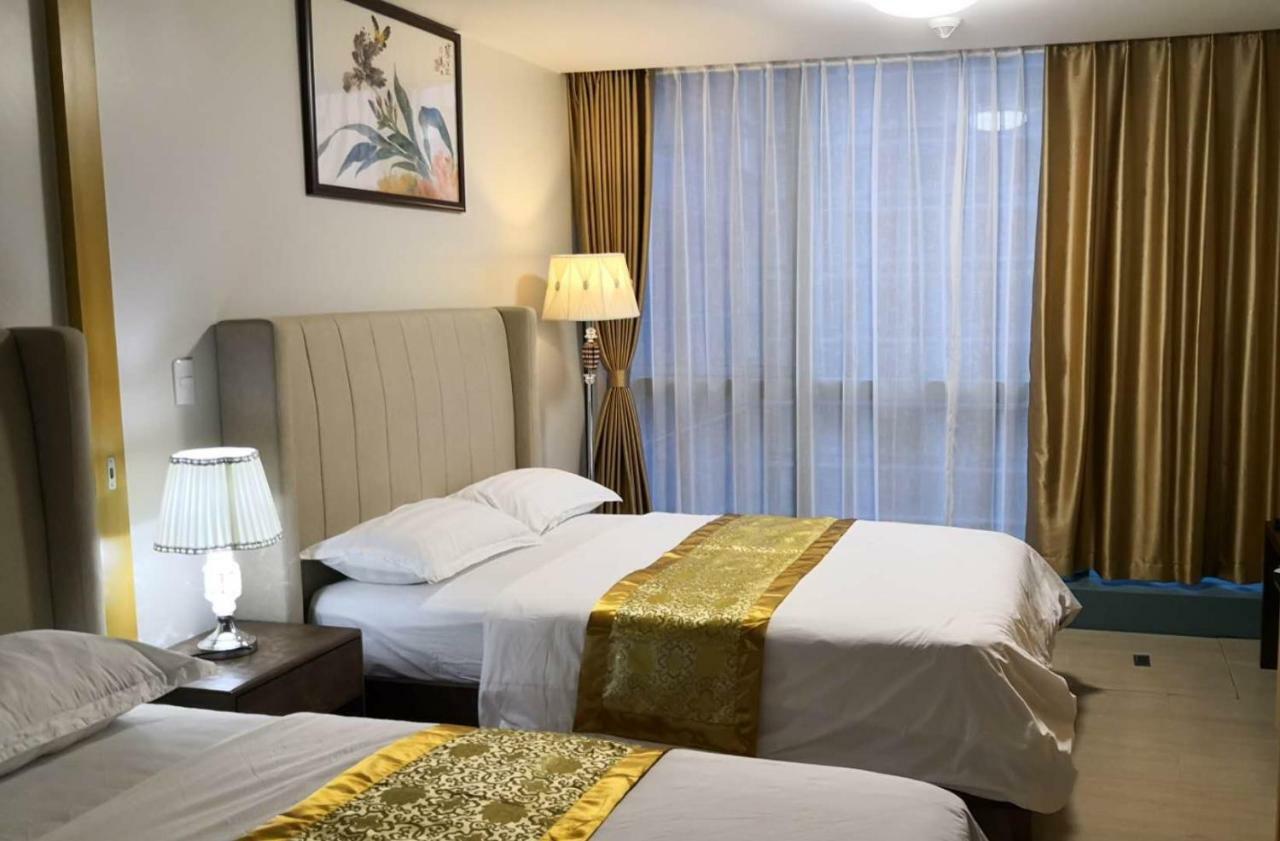 One Uptown Apartment Manila