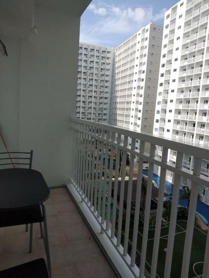 Jones Shore Residences *