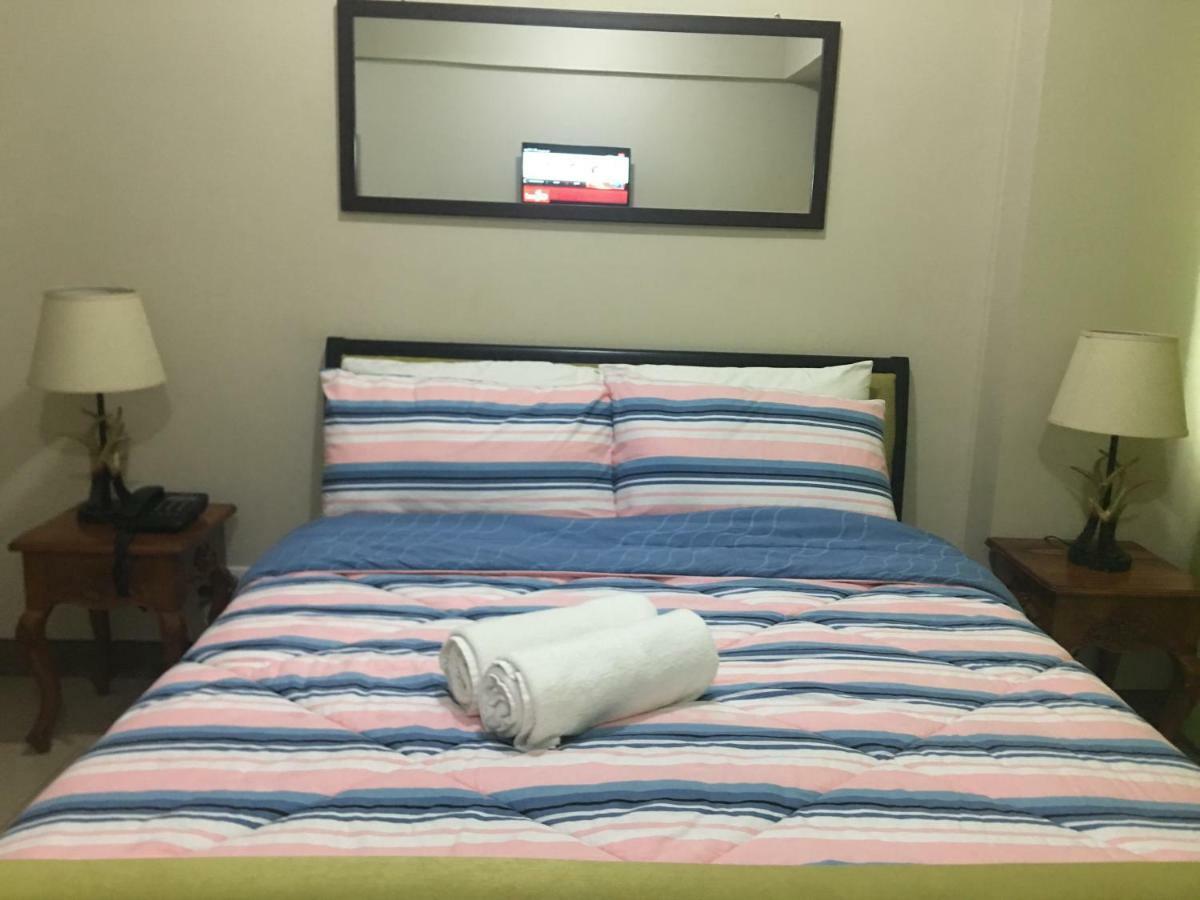 Palm Tree 2 Villas-cluster 2 Unit 3n * Manila