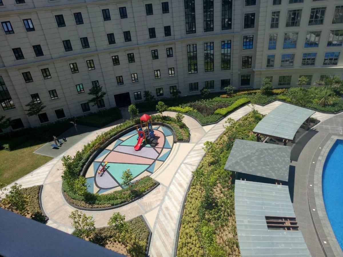 Eighty One Newport Boulevard *