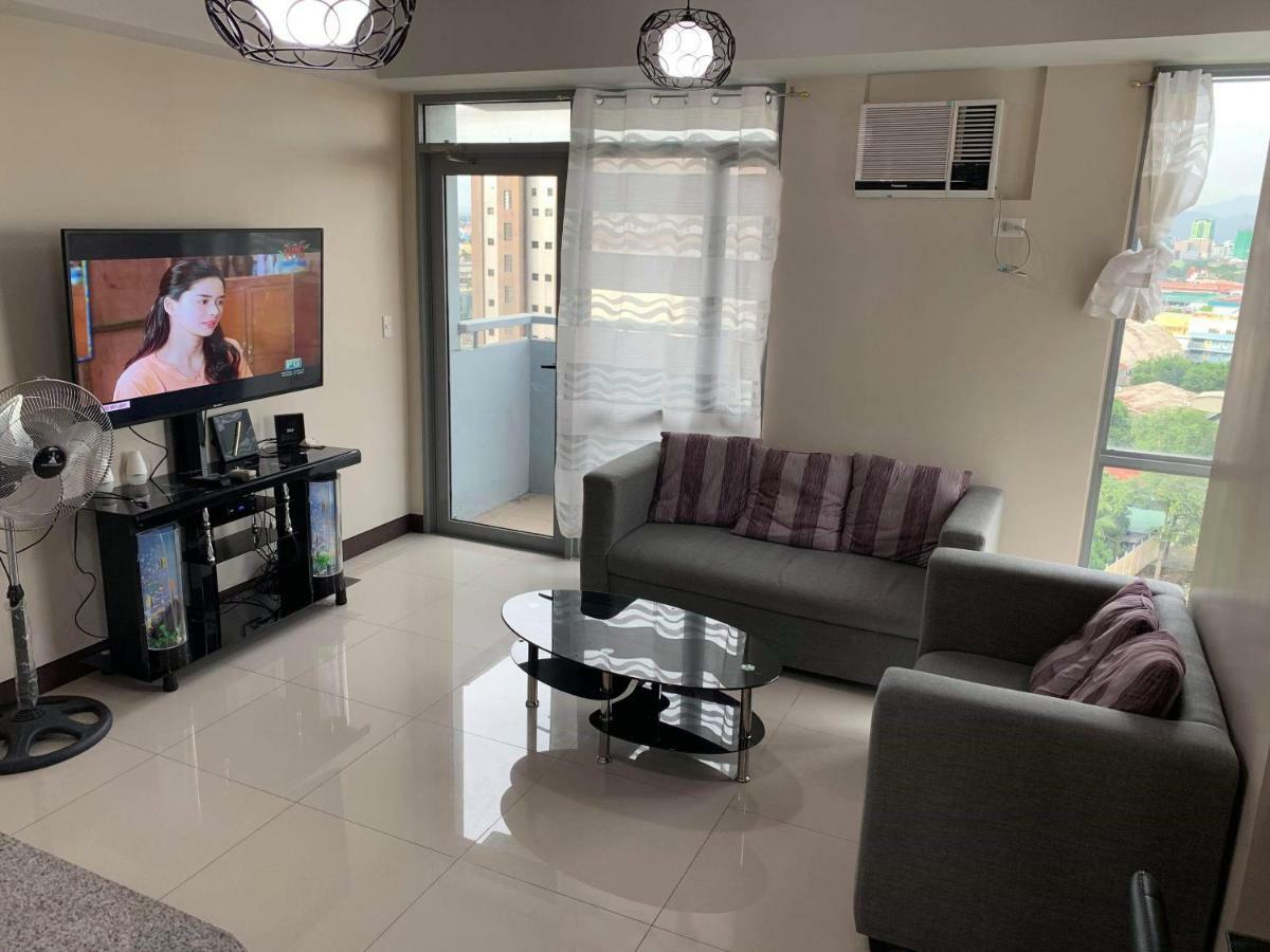 Apartamento Cubao Manhattanheights Unit 11a Tower B, 2br *