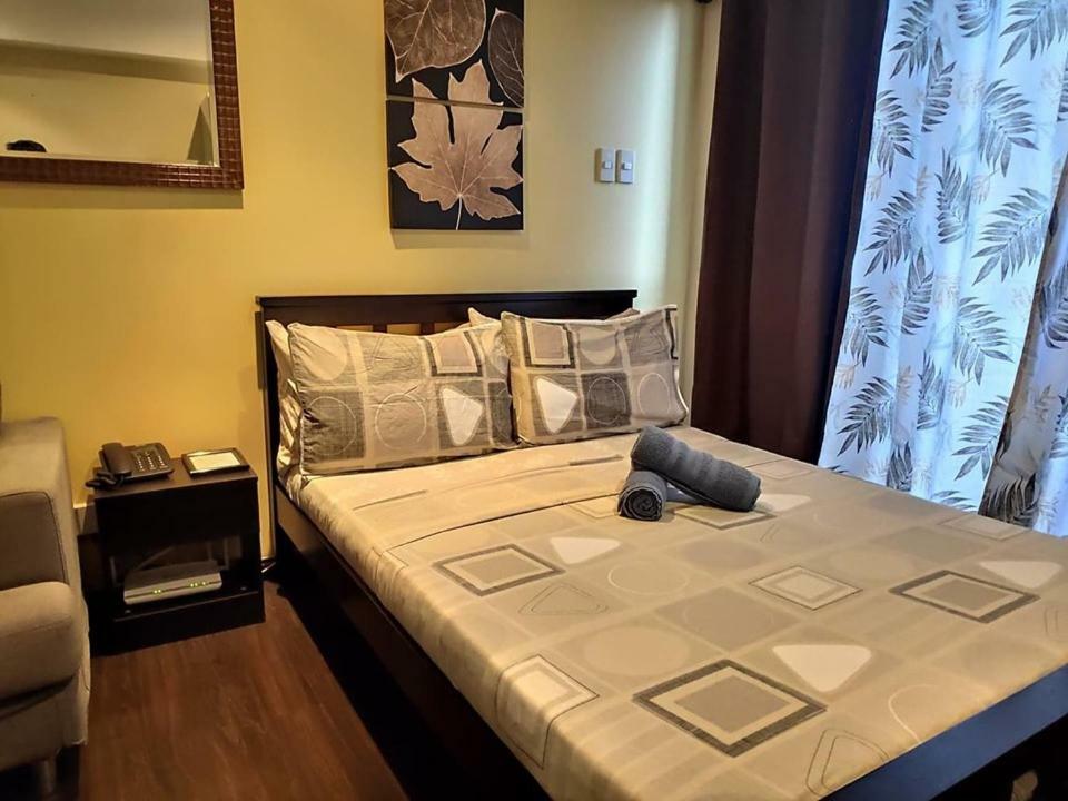 Seven Doors Apartment In Knightsbridge Residences Makati Apartment Manila